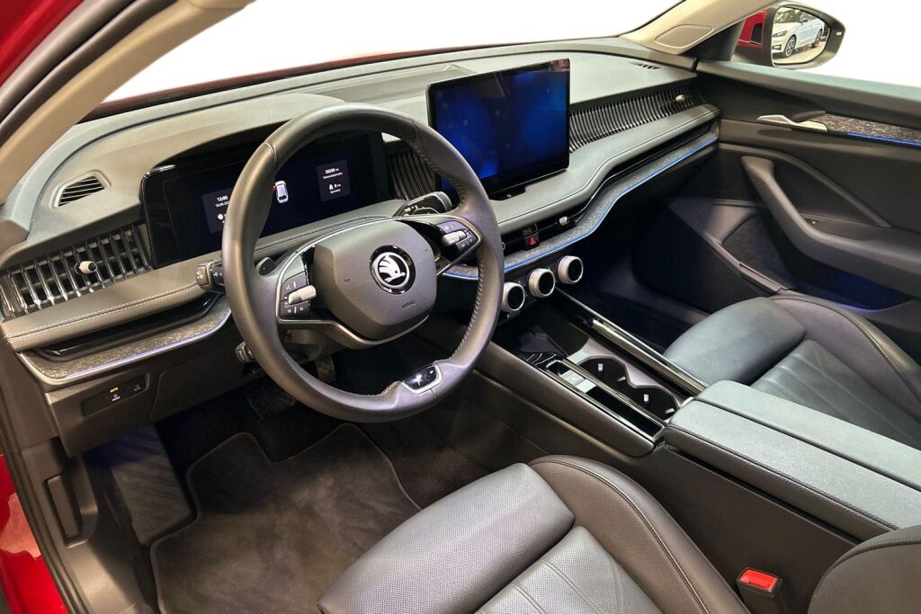 Skoda Superb 2024 Combi 1.5 TSI eTEC Selection DSG Autom.