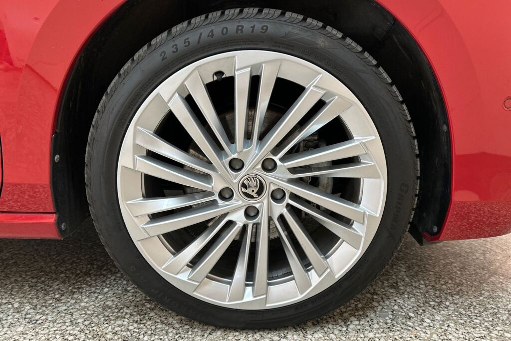 Skoda Superb 2024 Combi 1.5 TSI eTEC Selection DSG Autom.