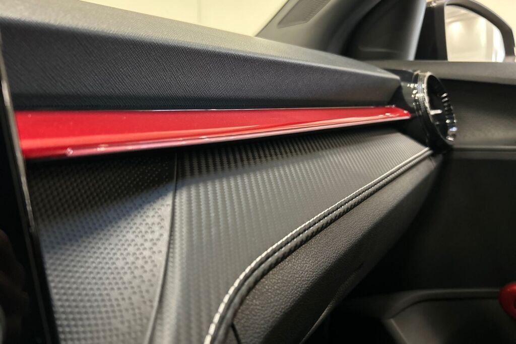 Skoda Fabia 2025 1.0 TSI 116 Monte Carlo DSG Autom. Tehdastakuu 01/2030