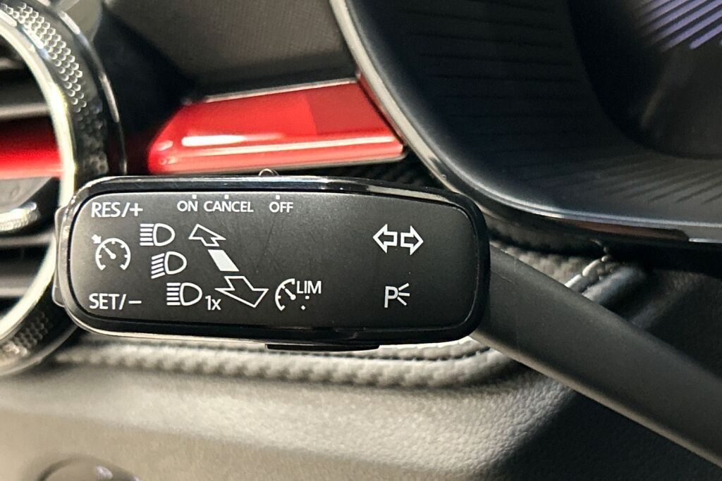 Skoda Fabia 2025 1.0 TSI 116 Monte Carlo DSG Autom. Tehdastakuu 01/2030