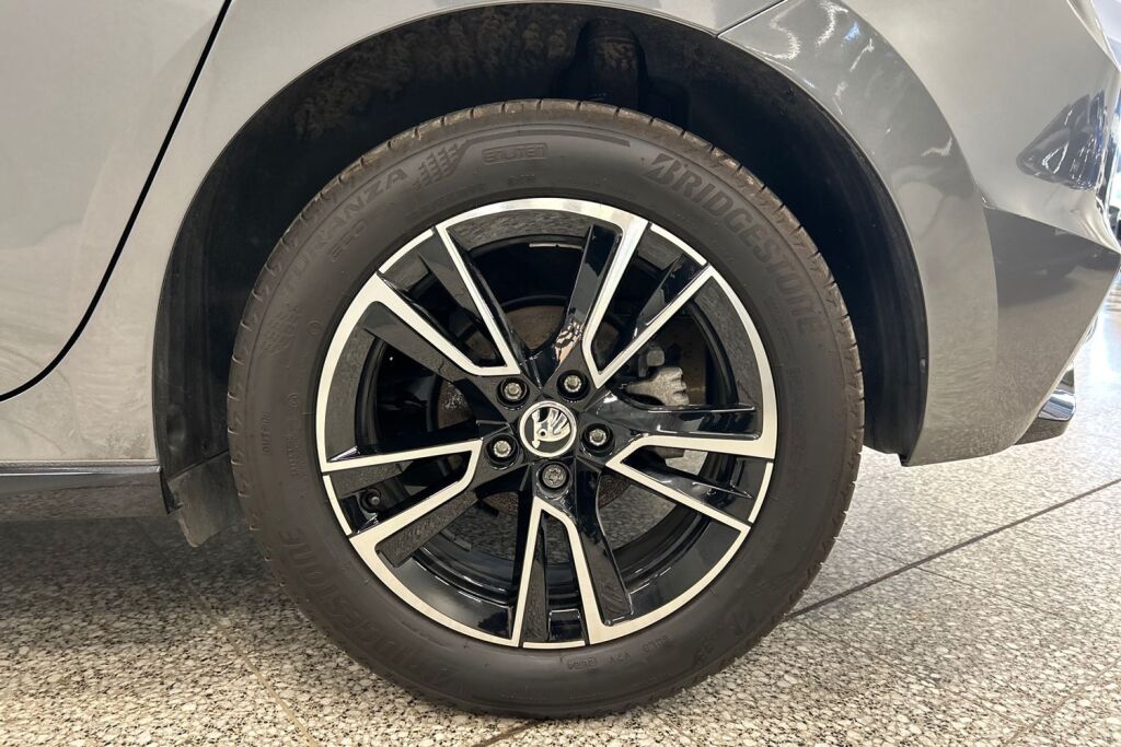 Skoda Fabia 2025 1.0 TSI 116 Monte Carlo DSG Autom. Tehdastakuu 01/2030