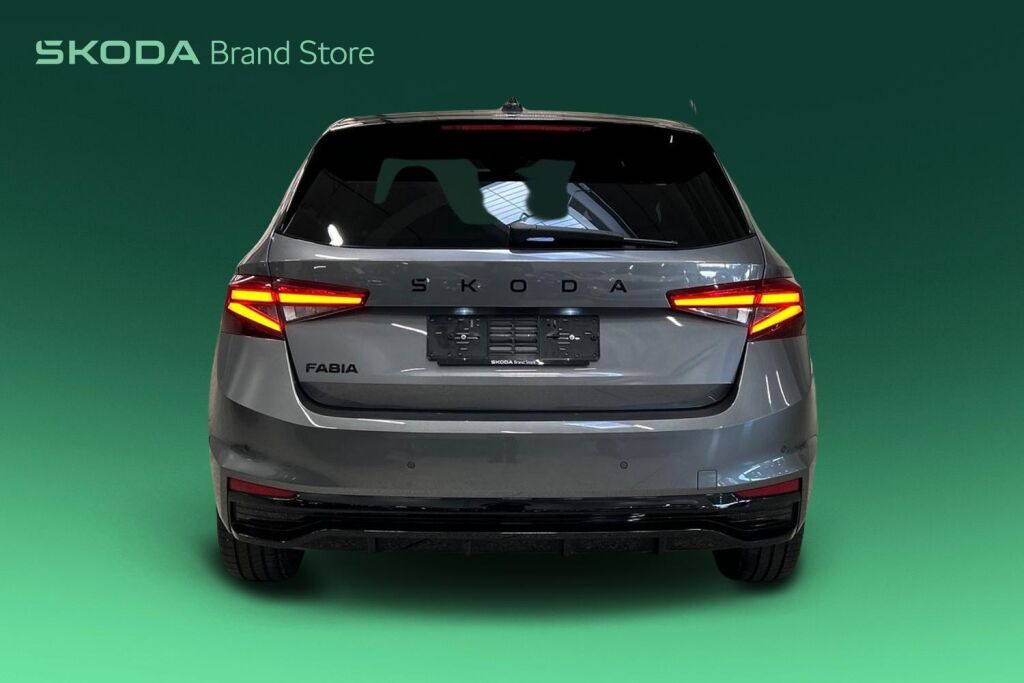 Skoda Fabia 2025 1.0 TSI 116 Monte Carlo DSG Autom. Tehdastakuu 01/2030