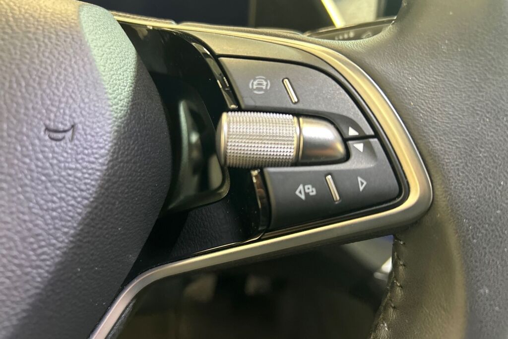 Skoda Octavia 2024 1.5 TSI 150 Selection eTEC DSG Autom. / Takuu voimassa 7/2029 tai 100tkm asti