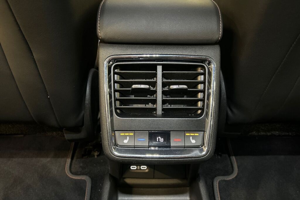 Skoda Enyaq 2025 85x 4x4 L&K