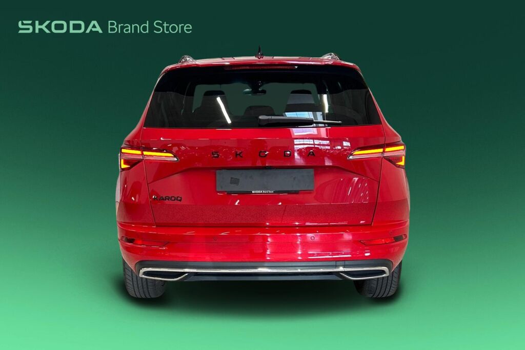 Skoda Karoq 2024 1.5 TSI SportLine DSG Autom. / Tehdastakuu voimassa 8/2029 tai 100tkm asti