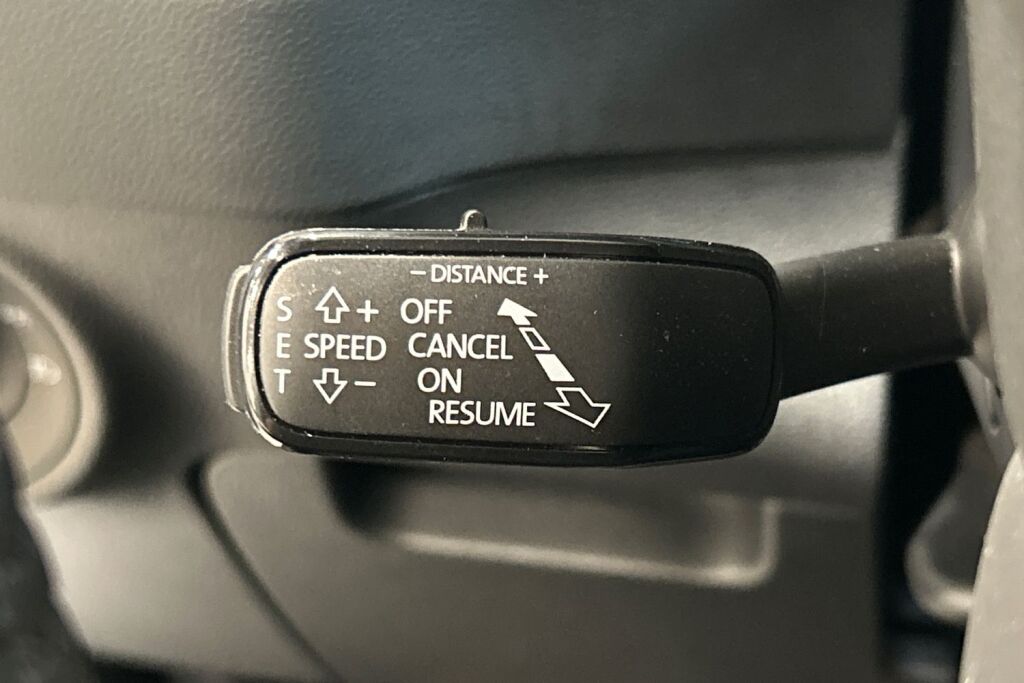 Skoda Karoq 2024 1.5 TSI SportLine DSG Autom.