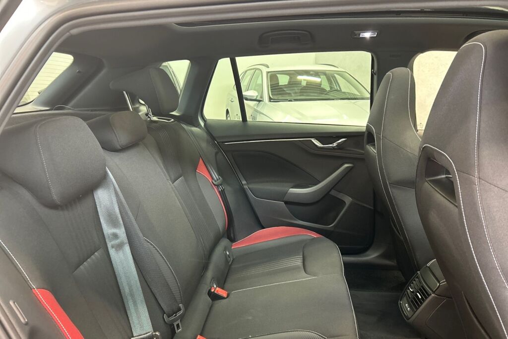 Skoda Kamiq 2023 1,0 TSI 110 Monte Carlo DSG Autom. / Tehdastakuu 2/2028 tai 100tkm asti