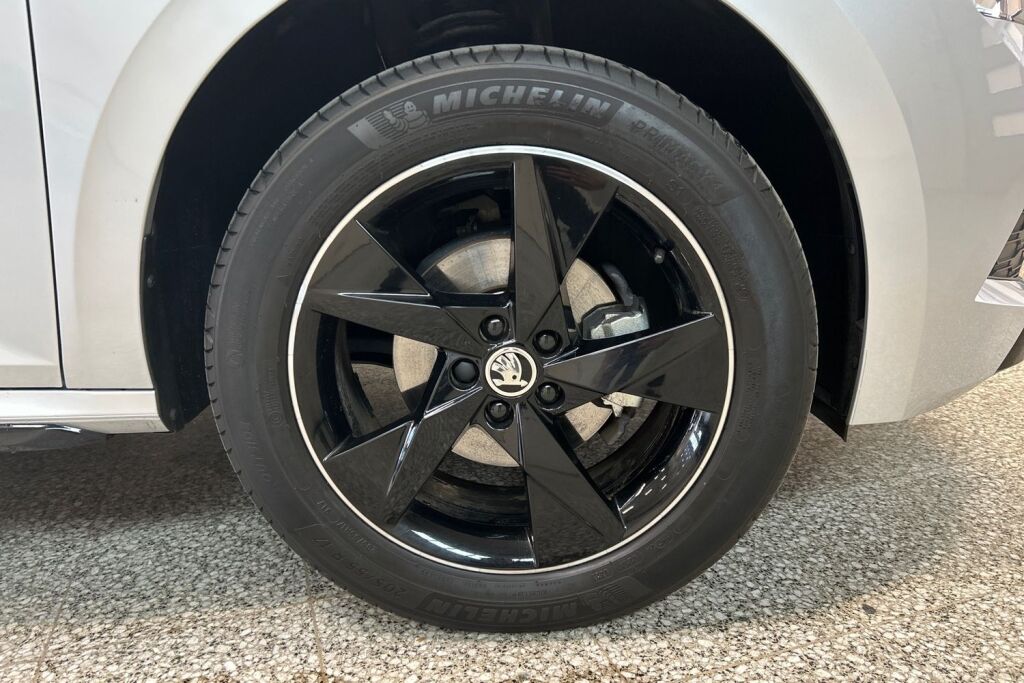 Skoda Kamiq 2023 1,0 TSI 110 Monte Carlo DSG Autom. / Tehdastakuu 2/2028 tai 100tkm asti