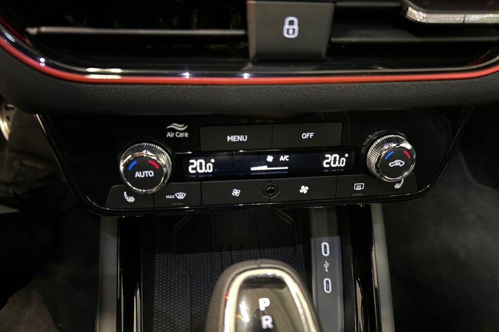 Skoda Scala 2025 1.5 TSI Monte Carlo DSG Autom. / Tehdastakuu voimassa 4/2030 tai 100tkm asti