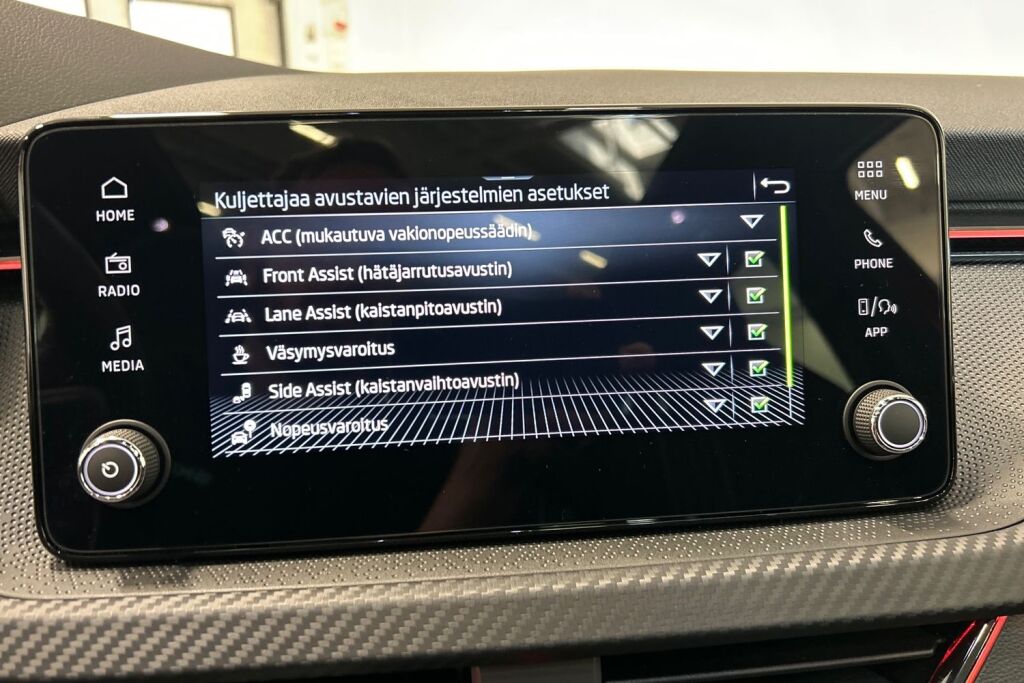 Skoda Scala 2025 1.5 TSI Monte Carlo DSG Autom. / Tehdastakuu voimassa 4/2030 tai 100tkm asti