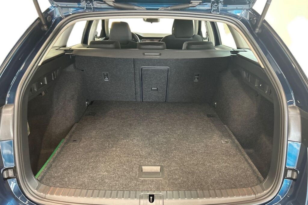 Skoda Octavia 2023 Combi 2.0 TDI 150 4x4 Ambition DSG Autom.