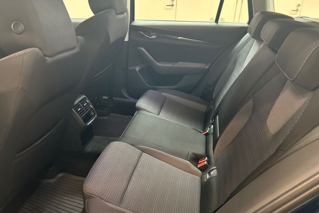 Skoda Octavia 2023 Combi 2.0 TDI 150 4x4 Ambition DSG Autom.