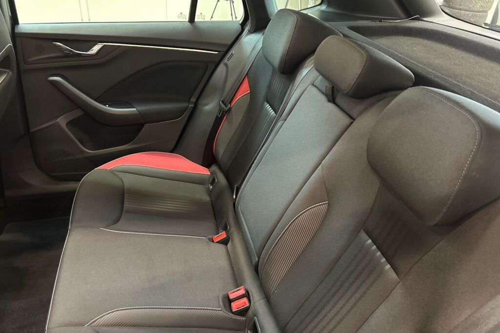 Skoda Kamiq 2023 1.5 TSI Monte Carlo DSG Autom. / Tehdastakuu 9/2028 tai 100tkm