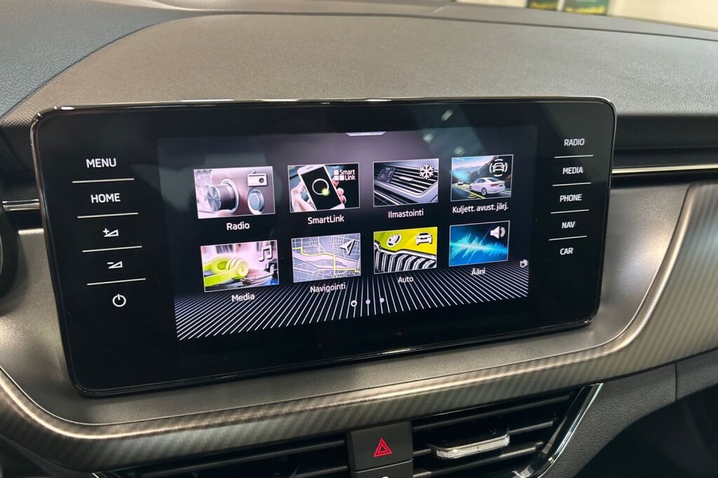 Skoda Kamiq 2023 1.5 TSI Monte Carlo DSG Autom. / Tehdastakuu 9/2028 tai 100tkm