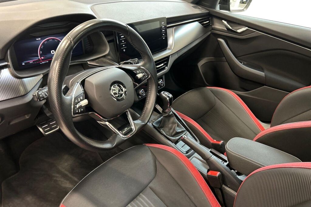Skoda Kamiq 2023 1.5 TSI Monte Carlo DSG Autom. / Tehdastakuu 9/2028 tai 100tkm