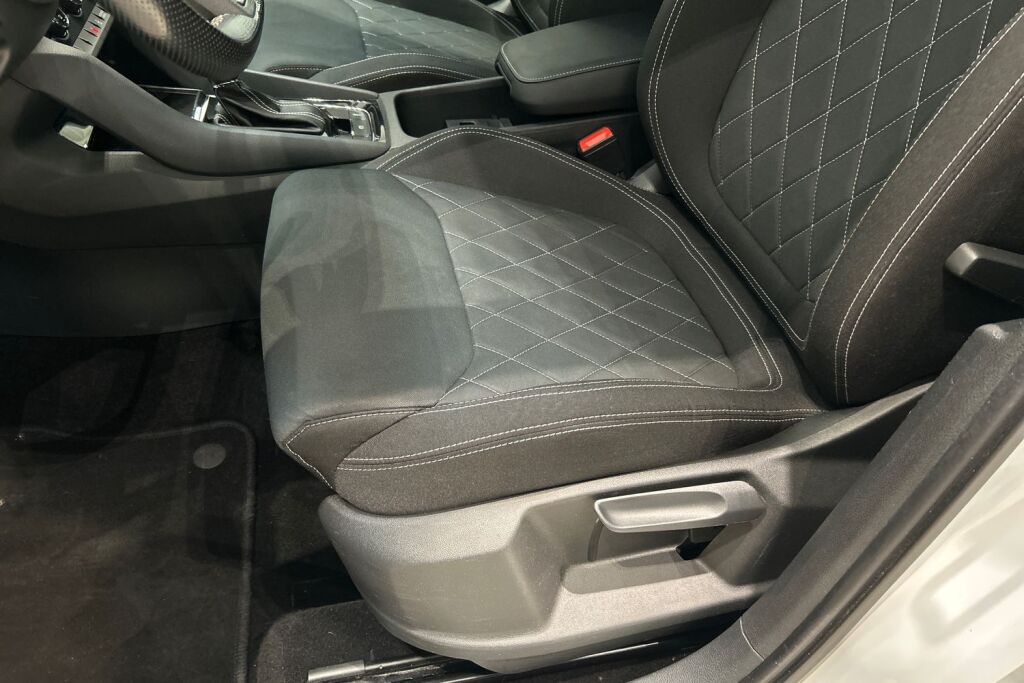 Skoda Karoq 2019 1,5 TSI SportLine DSG Autom.