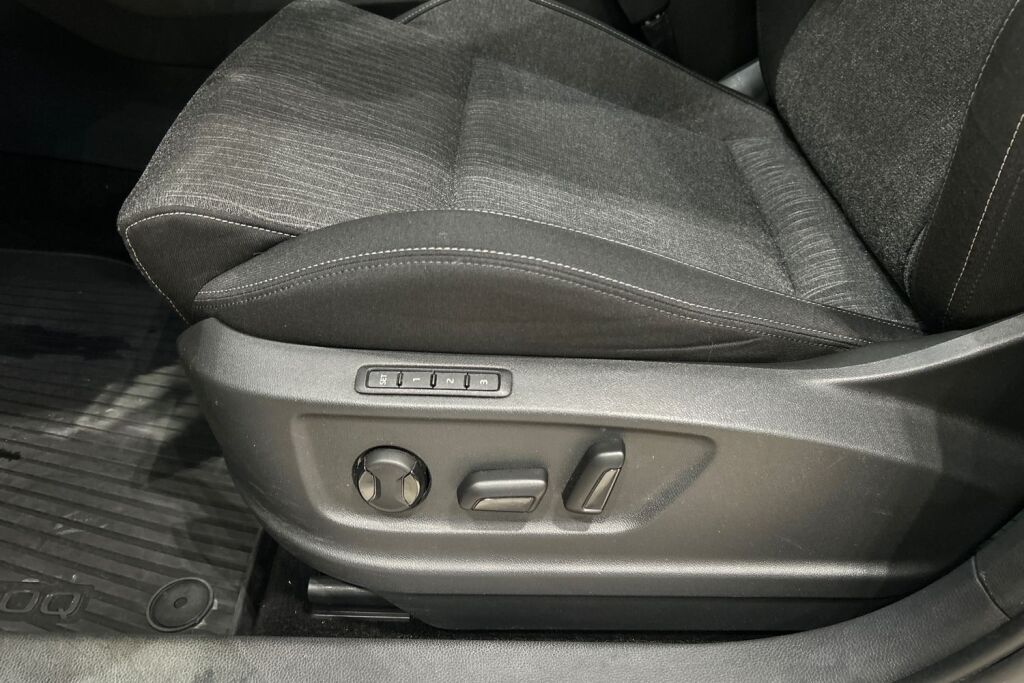 Skoda Karoq 2019 2,0 TDI 190 4x4 Style DSG Autom.