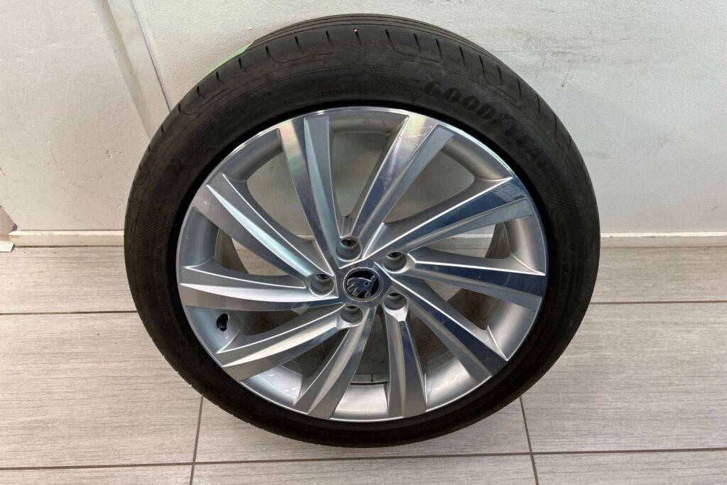 Skoda Octavia 2021 Combi 1,4 TSI PHEV Ambition iV DSG Autom.