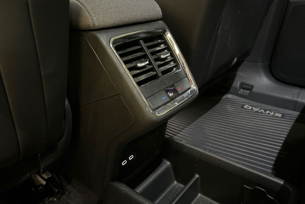 SKODA ENYAQ 2021 60 Launch Edition iV