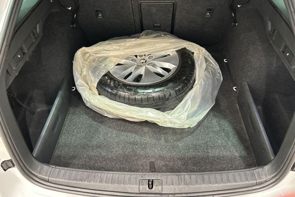 SKODA Octavia 2021 Combi 1.0 TSI Ambition eTEC DSG Autom.