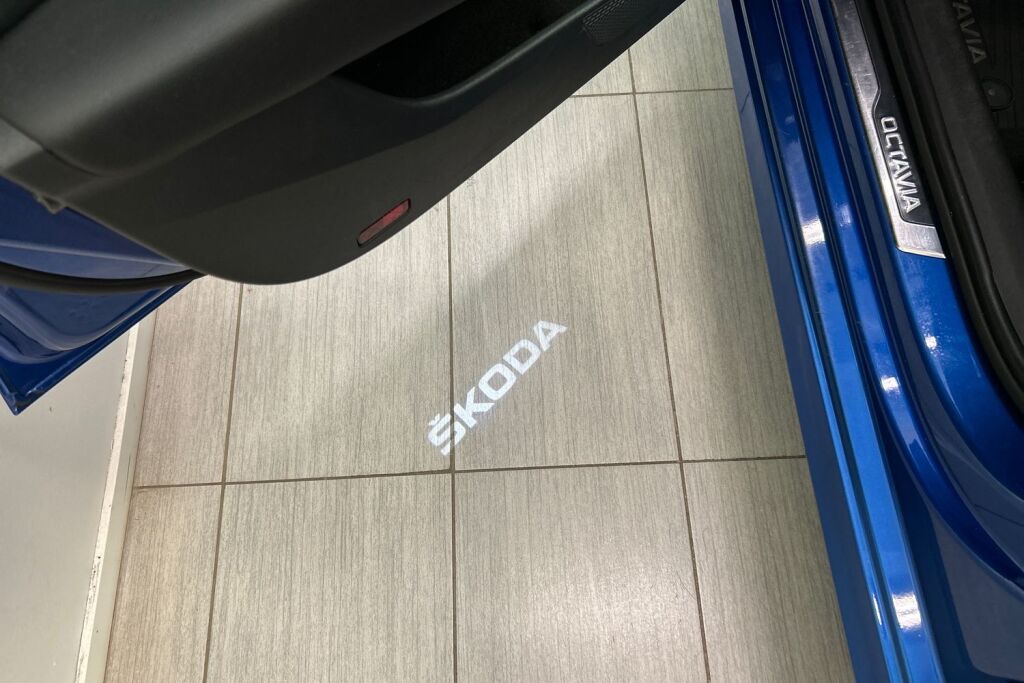 Skoda Octavia 2022 Combi 1.0 TSI Ambition eTEC DSG Autom.