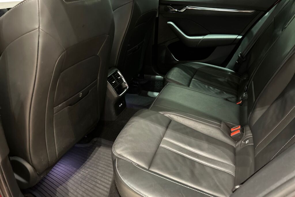 SKODA Octavia Combi A8 2021 Combi 1,4 TSI PHEV Style iV DSG Autom.