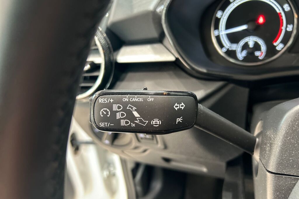 SKODA Fabia 2022 1.0 TSI 95 Ambition