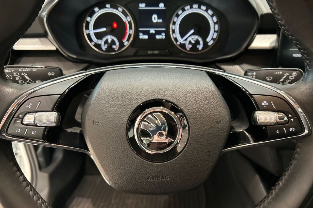 SKODA Fabia 2022 1.0 TSI 95 Ambition