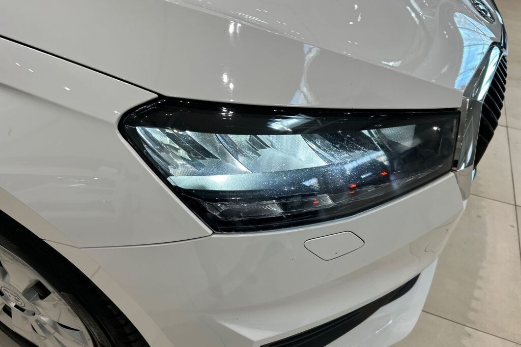 SKODA Fabia 2022 1.0 TSI 95 Ambition