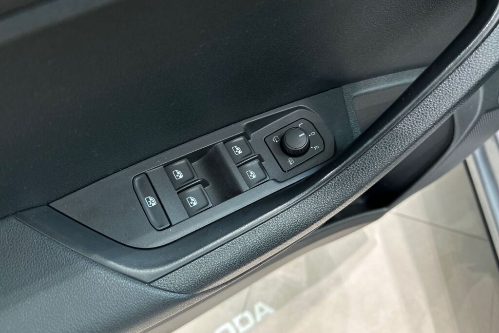 Skoda Karoq 2021 1.5 TSI Style BusinessLine DSG Autom.