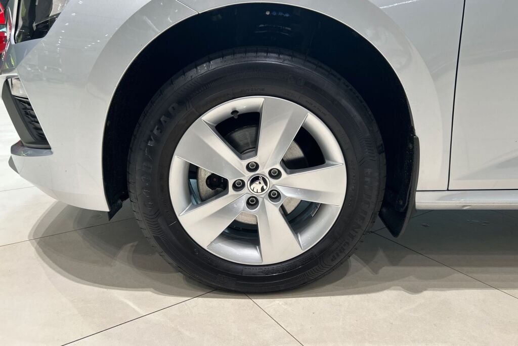 Skoda Kamiq 2024 1.0 TSI 116 Selection DSG Autom.