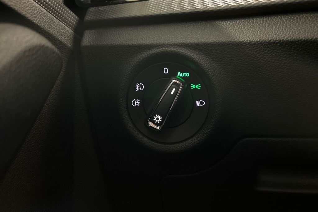 SKODA Kamiq 2022 1.0 TSI 110 Ambition DSG Autom.