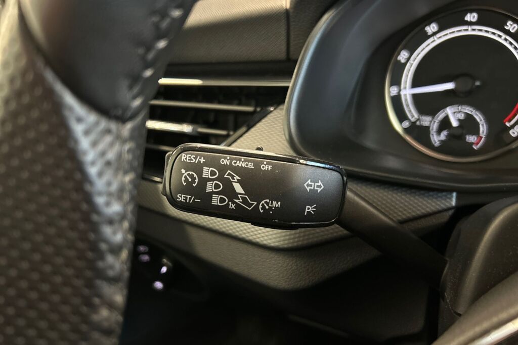 SKODA Kamiq 2022 1.0 TSI 110 Ambition DSG Autom.