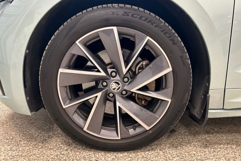 Skoda Enyaq 2022 80x 4x4 SportLine iV