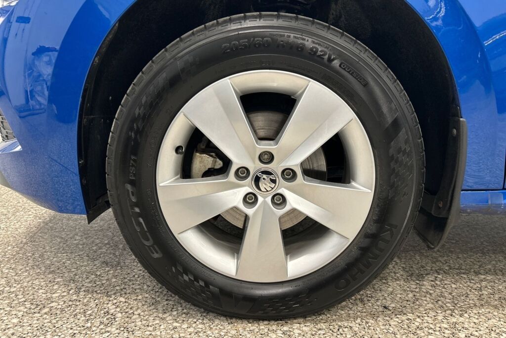 Skoda Kamiq 2023 1.5 TSI Ambition DSG Autom.