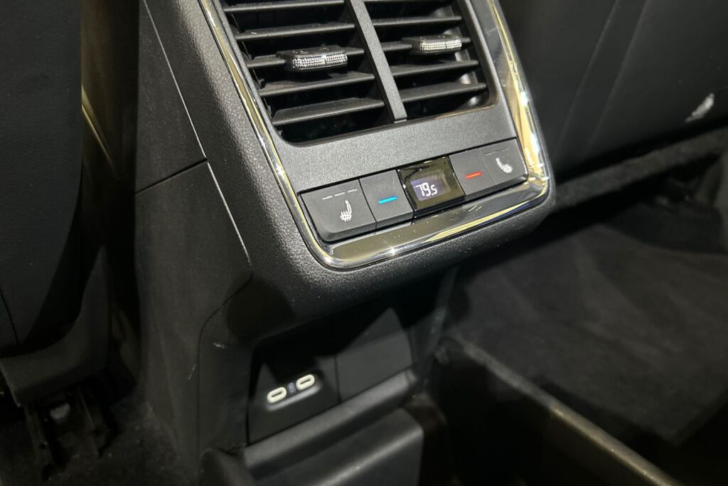 Skoda Enyaq 2023 Coupe 80x 4x4 Style iV