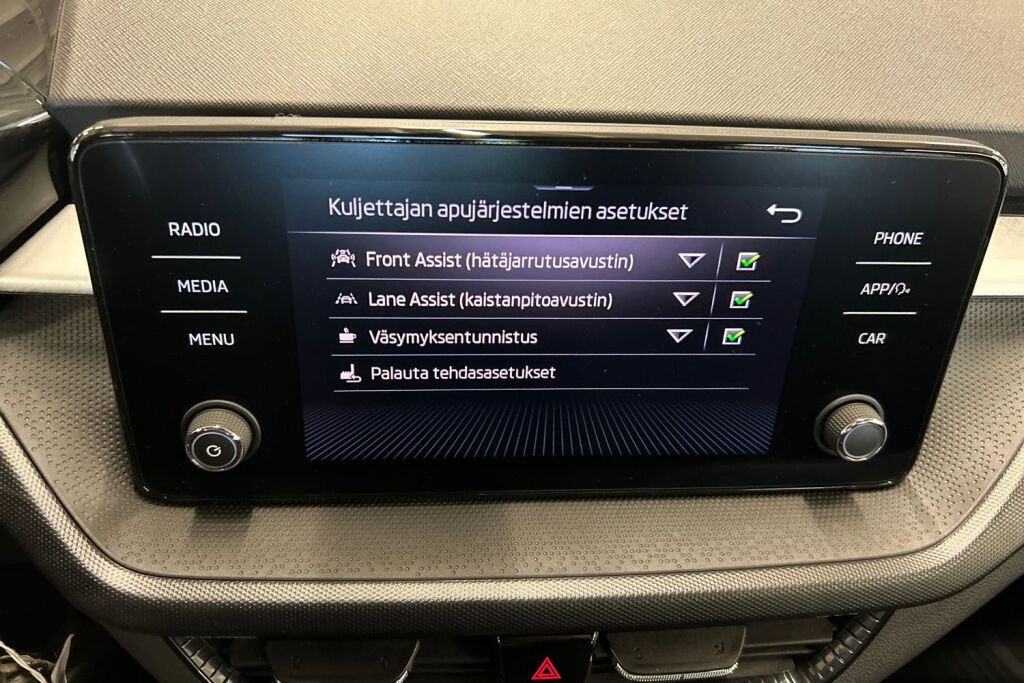 SKODA Fabia 2023 1.0 TSI 110 Ambition DSG Autom.