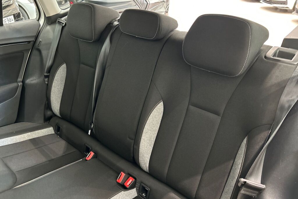 Skoda Kamiq 2024 1.0 TSI 116 Selection DSG Autom.