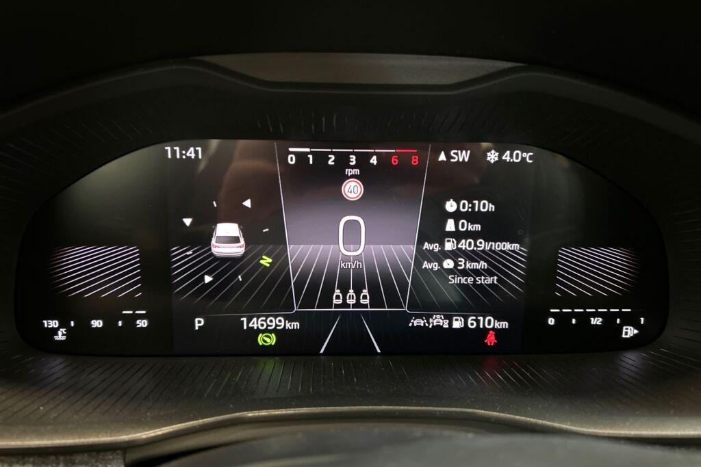 Skoda Kamiq 2024 1.0 TSI 116 Selection DSG Autom