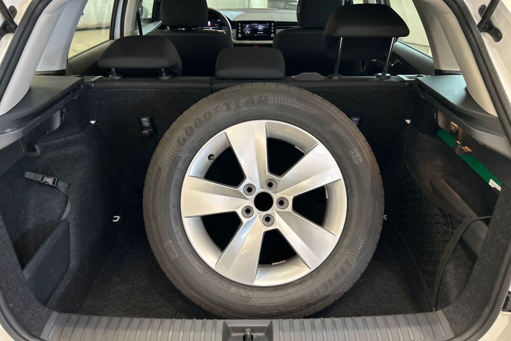 Skoda Kamiq 2024 1.0 TSI 116 Selection DSG Autom.