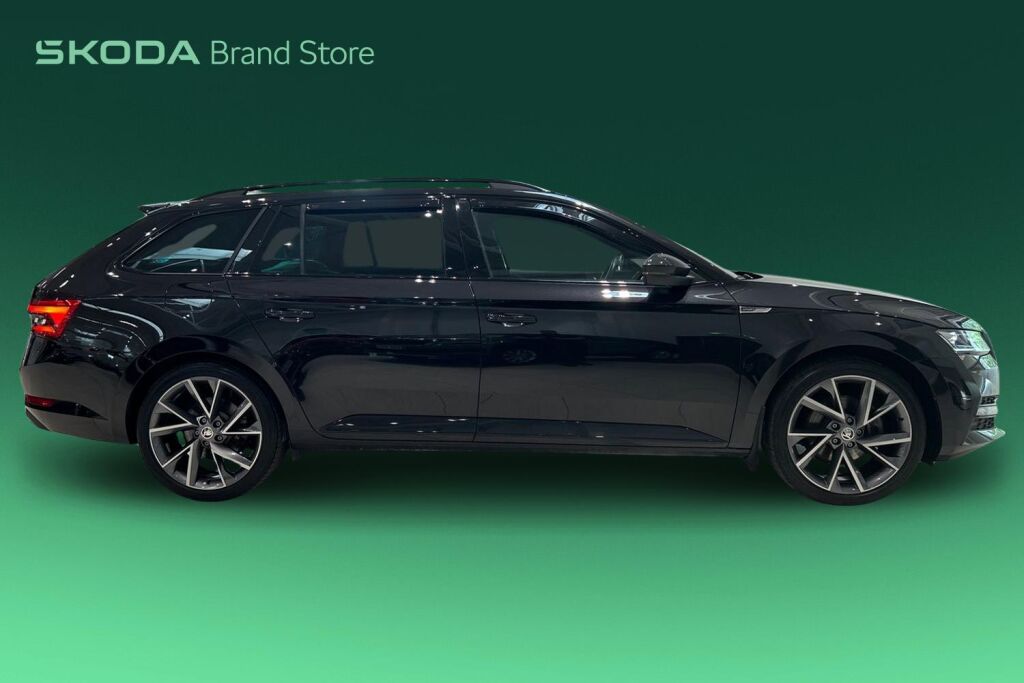 SKODA SUPERB 2022 Combi 1.4 TSI PHEV SportLine iV DSG Autom.