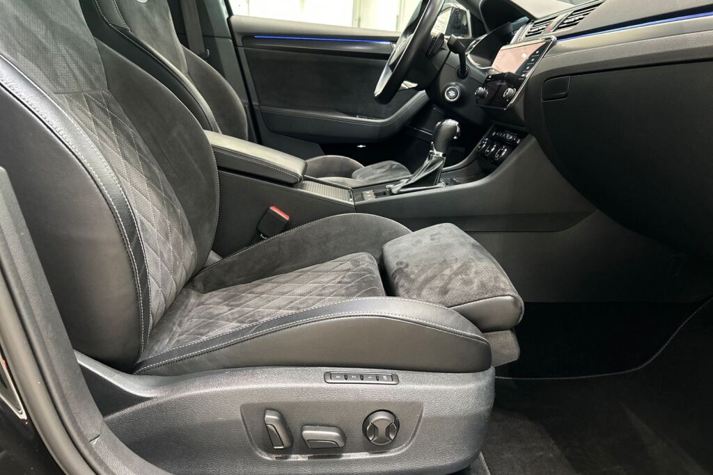 SKODA SUPERB 2022 Combi 1.4 TSI PHEV SportLine iV DSG Autom.