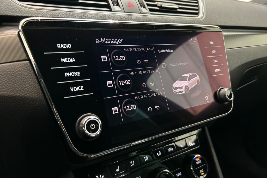 SKODA SUPERB 2022 Combi 1.4 TSI PHEV SportLine iV DSG Autom.