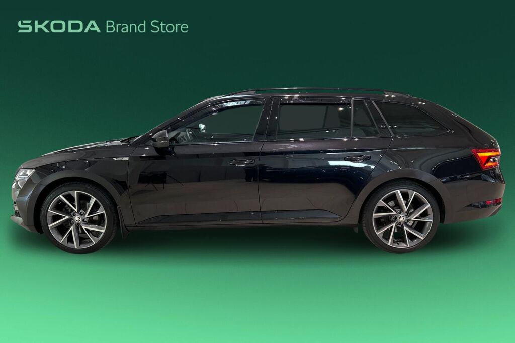 SKODA SUPERB 2022 Combi 1.4 TSI PHEV SportLine iV DSG Autom.