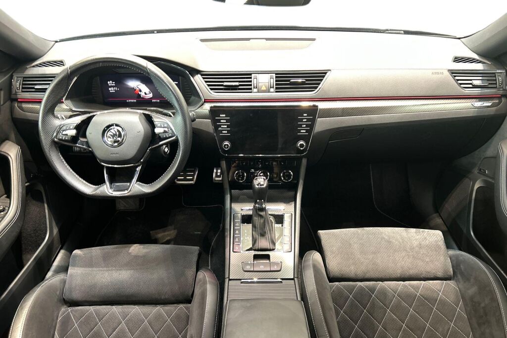 SKODA SUPERB 2022 Combi 1.4 TSI PHEV SportLine iV DSG Autom.