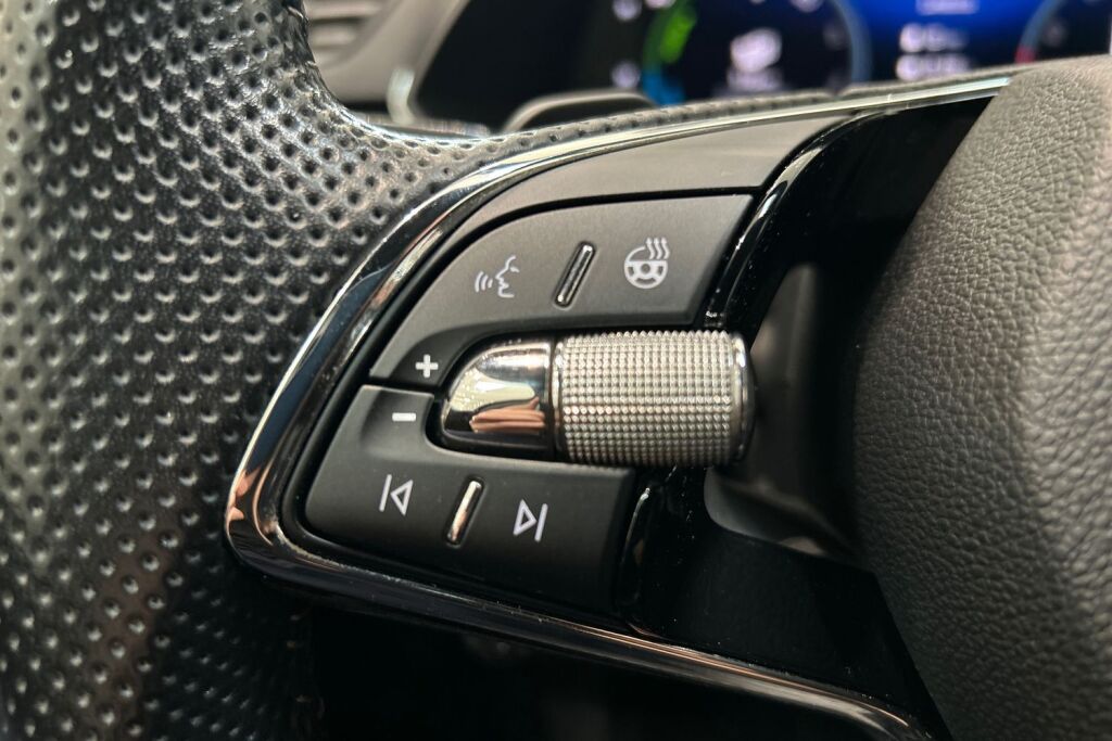 SKODA SUPERB 2022 Combi 1.4 TSI PHEV SportLine iV DSG Autom.