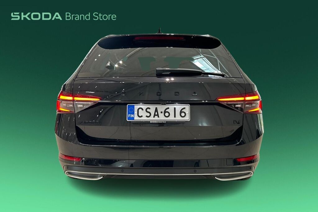 SKODA SUPERB 2022 Combi 1.4 TSI PHEV SportLine iV DSG Autom.