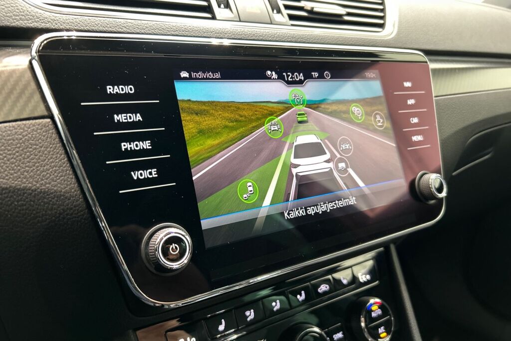SKODA SUPERB 2022 Combi 1.4 TSI PHEV SportLine iV DSG Autom.