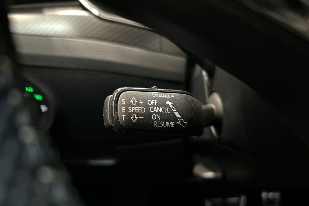 SKODA SUPERB 2022 Combi 1.4 TSI PHEV SportLine iV DSG Autom.