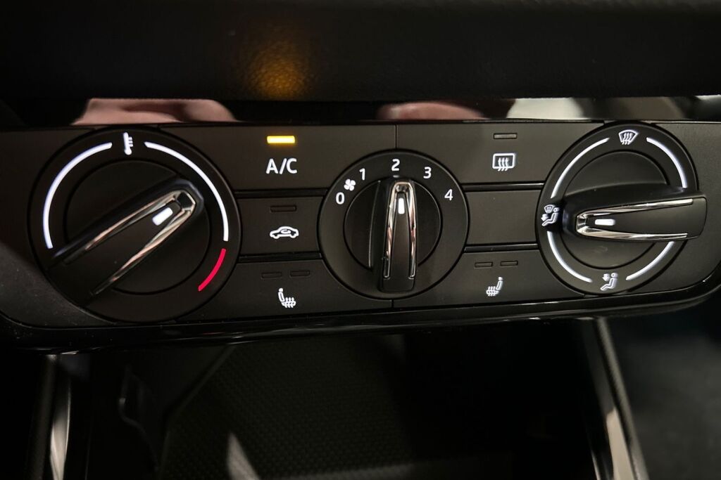 Skoda Fabia 2025 1.0 TSI 116 Selection DSG Autom.